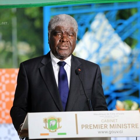 Politique – Côte d&rsquo;Ivoire : le Premier ministre Robert Beugré Mambé reconduit dans ses fonctions ( Officiel).