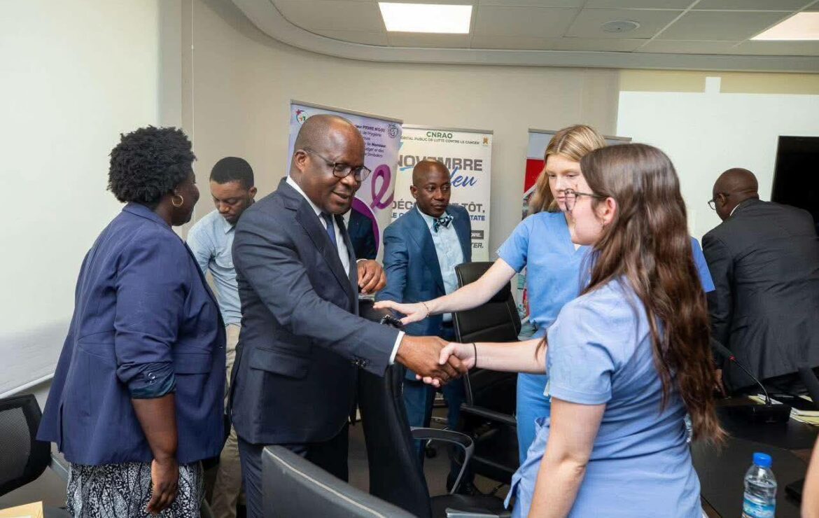 La Côte d&rsquo;Ivoire qui inspire – Des étudiantes canadiennes en soins infirmiers en stage en Côte d&rsquo;Ivoire.