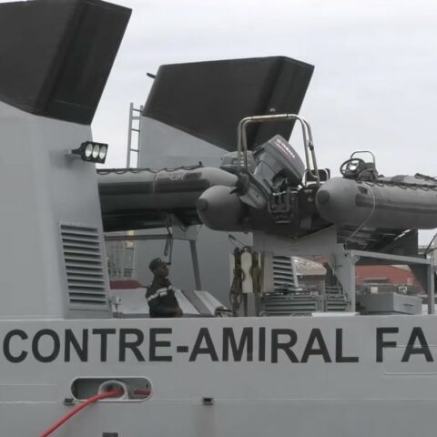 Défense marine : Certains demandent ce que dit le rapport du SIPRI concernant la marine nationale.