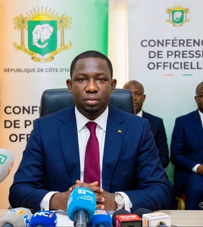 Apalo_Stephane_Communication_politique2026